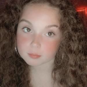 Meet your Posher, Makayla